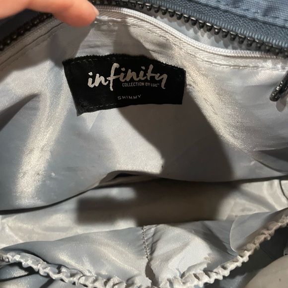 Lug travel handbag. Like new . Gorgeous blue crossbody .Travelers delight! - Picture 6 of 8